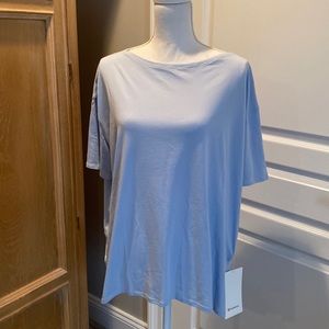 Lululemon short sleeve shirt